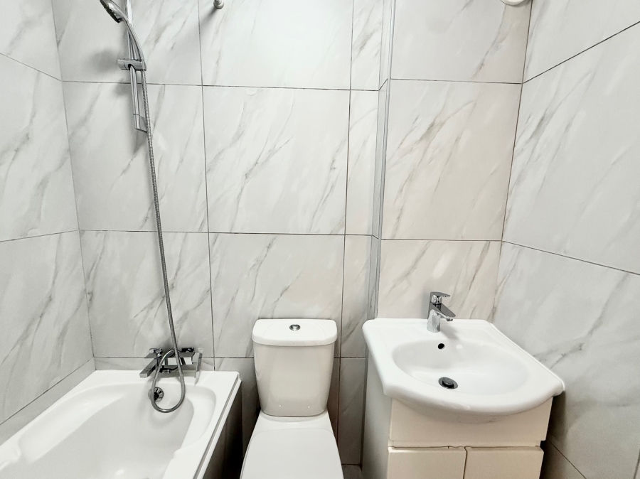 2 Bedroom Property for Sale in Table View Western Cape